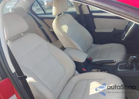 2011 Volkswagen Jetta 2.5L Sel из США, поврежденный, VIN 3VWLZ7AJ1BM112760